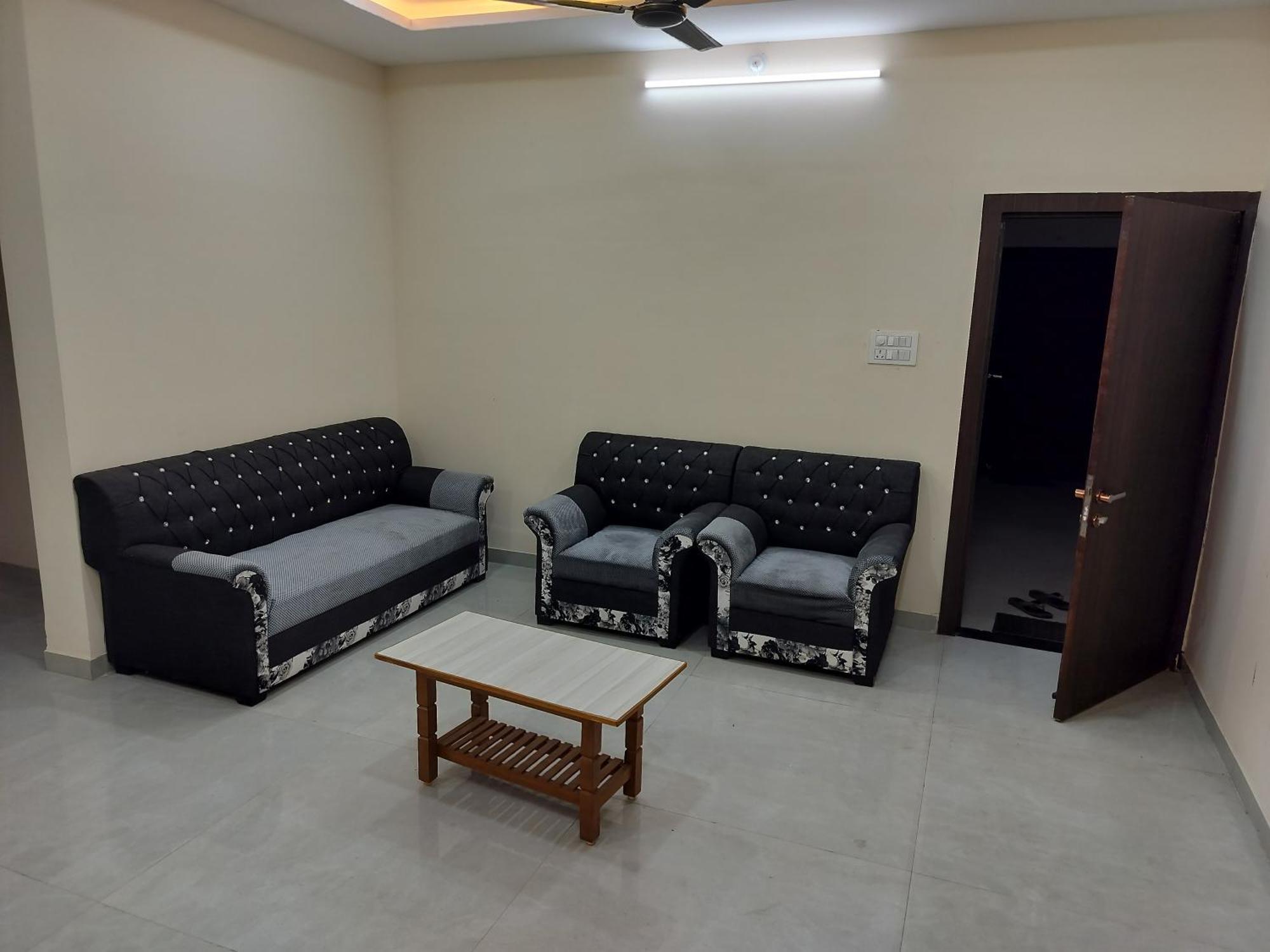 Shiv Shakti Homestay Ujjain Eksteriør billede